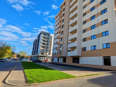 Apartament 3 camere decomandat Drumul Binelui - Aparatorii Patriei