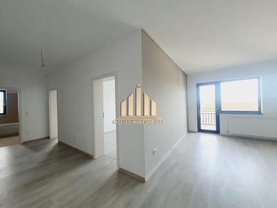 Apartament cu 3 camere de vanzare, Bloc Nou