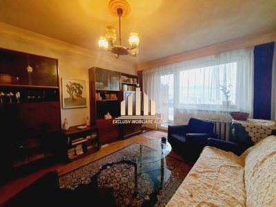 Apartament cu 3 camere decomandate, Cetate - Bulevardul Transilvaniei