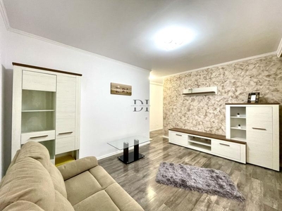 Apartament la cheie / decomandat cu parcare subterna / Zona Terra