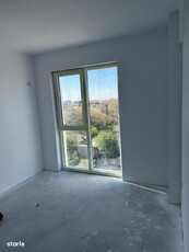 Apartament 2 Camere Curte 8 Minute de Metrou Mutare Imediata