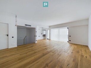 Apartament 4 camere Aviatiei Baneasa Penthouse Finisaje lux 4 camere vedere