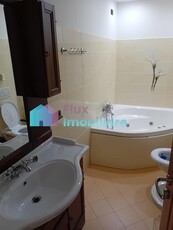 Apartament cu 4 camere in Burdujeni cartier Cuza-Voda 1 etaj 1