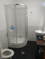 Apartament cu 4 camere spre vanzareVitan Bucuresti