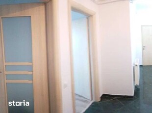 Apartament 3 camere renovat Apusului