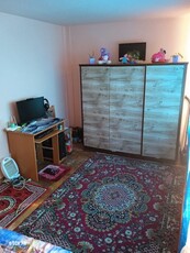 Vand apartament cu 2 camere