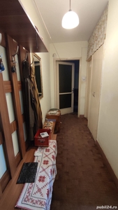 2 camere, 15 Noiembrie colt cu Calea Bucuresti, 290 Euro