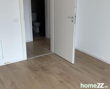 Apartament 3 camere cu MUTARE IMEDIATA