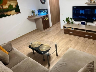 Apartament 3 camere, Exercitiu, etajul 3, loc de parcare platit