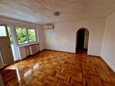 Apartament 3 camere / Podgoria