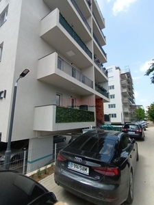 Apartament 3 camere si terasa 28 mp - Aurel Persu.