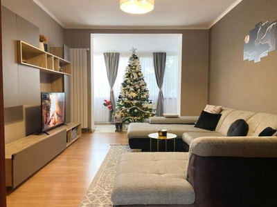 Apartament cu 3 camere de inchiriat, zona centrala, Oradea, Bihor