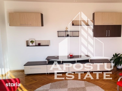 Apartament de Lux cu 3 Camere pentru Inchiriere pe Termen Lung