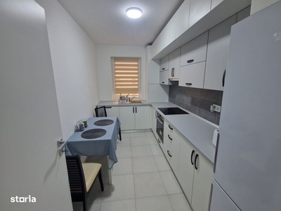 Inchiriez apartament cu 2 camere si dependinte