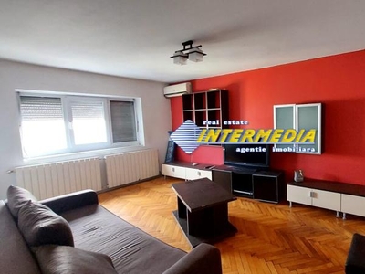 Urgent! Apartament cu 2 camere decomandat mobilat si utilat in Cetate