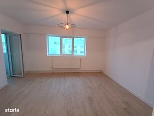 Apartament cu 3 dormitoare si living de inchiriat, Zona CETATE