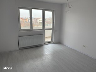 Apartament 3 camere decomandate, etaj 2, zona Ura