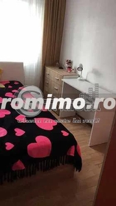 Apartament 3 camere Podu de Fier