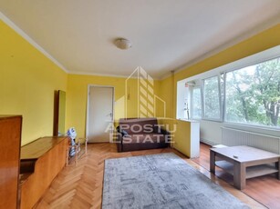 Apartament 2 camere, centrala proprie, etaj intermediar, Iulius Mall