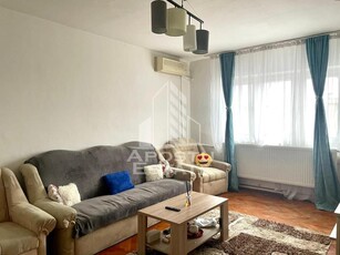 Apartament 2 camere, decomandat, zona Intim Banu Maracine