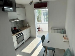 Apartament 2 camere ULTRAIMBUNATATIT 2024 mobilat