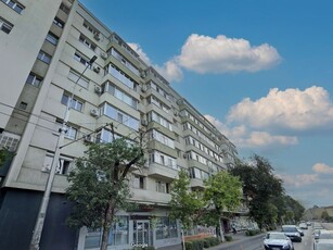 Apartament 3 camere Titulescu Basarab Apartament 3 camere Mobilat Bloc Iz