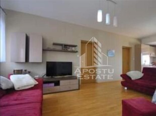 Apartament cu 3 camere, etajul 2, centrala proprie, zona Gh Lazar