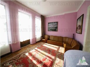 Apartament cu 4 camere de vanzare, Bulevardul Kogalniceanu