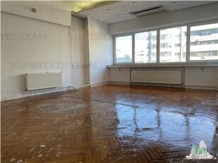 Apartament cu 4 camere de vanzare in zona Universitate Nicolae Balcescu