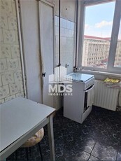 Apartament ultracentral cu 3 camere+garaj in CF