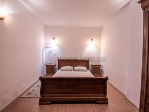 Inchiriere apartament 3 camere Cartierul Latin, fara comision