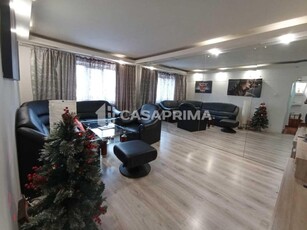 NICOLINA, Apartament 3 camere, etaj intermediar, decomandat!