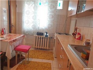 Vanzare Apartament 2 Camere Decomandat Aparatorii PatrieiFrumusani