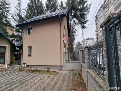 Casă cu Spații Comerciale Apartament Garaj Foișor Cramă Beci Burdujeni Suceava