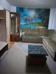 Apartament 2 camere inchiriere in bloc de apartamente Arad, Aurel Vlaicu