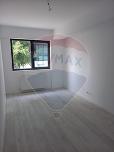 Apartament 2 camere vanzare in bloc de apartamente Bucuresti, Pipera