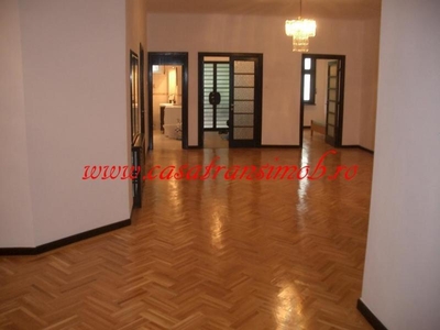 APARTAMENT 4 CAMERE