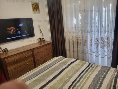 Apartament 4 camere, decomandat, zona Tei