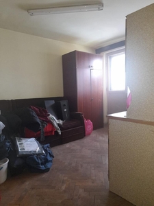 Apartament 4 camere fara imbunatatiri