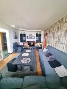 Apartament 4 camere, Garii