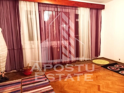 Apartament cu 2 camere, de vanzare, in zona Vlaicu, Arad.