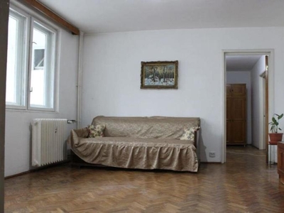 Apartament cu 3 camere Drumul Taberei