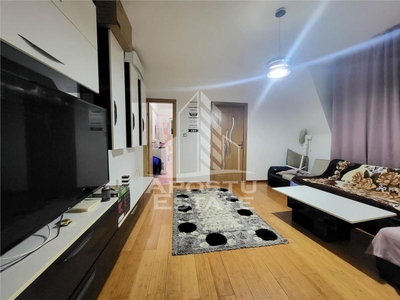 Apartament cu 3 camere si 2 bai, centrala proprie, zona Aradului