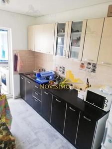 APARTAMENT CU 4 CAMERE IN ZONA MIHAI BRAVU de vanzare