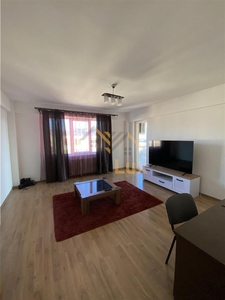 Apartament spatios de vanzare zona Hotel Europa