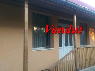Casa de vanzare, situata la 7 km de Alba Iulia, Pret 63000 euro