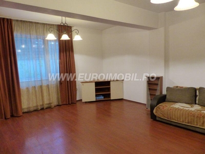 De inchiriat apartament 3 camere in Targu Mures, cartier Ultracentral - Central