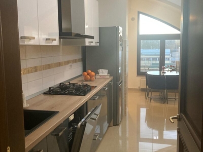 Inchiriere apartament 3 camere Drumul Sarii Proprietar persoana fizica