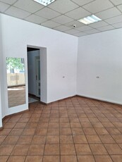 Inchiriez spatiu comercial