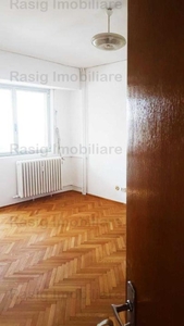 Vanzare Apartament 4 camere 1 Mai